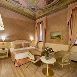 Duodo Palace Hotell